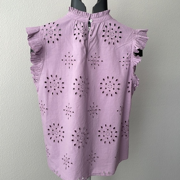 1.State Embroidered Top - Picture 2 of 3